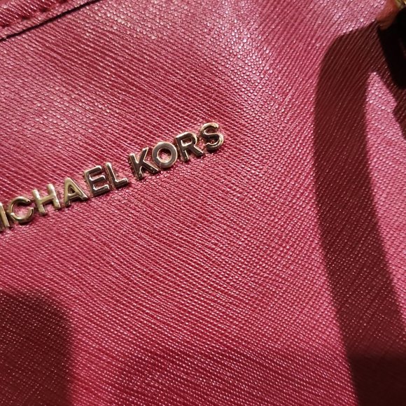 Michael Kors Mulberry Jet Set Serrafino Leather Tote - Picture 3 of 4